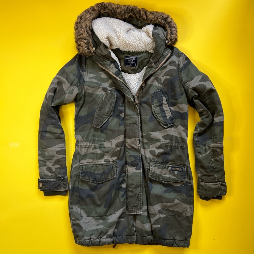 Abercrombie & Fitch Green Camouflage Jacket with White Lining